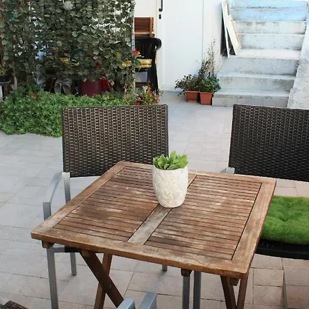Adriatic Apartment *